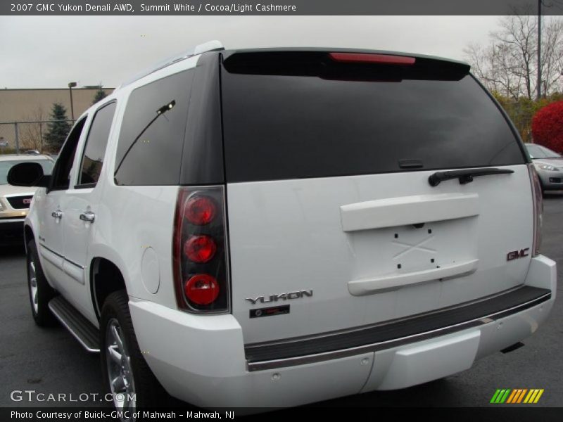 Summit White / Cocoa/Light Cashmere 2007 GMC Yukon Denali AWD