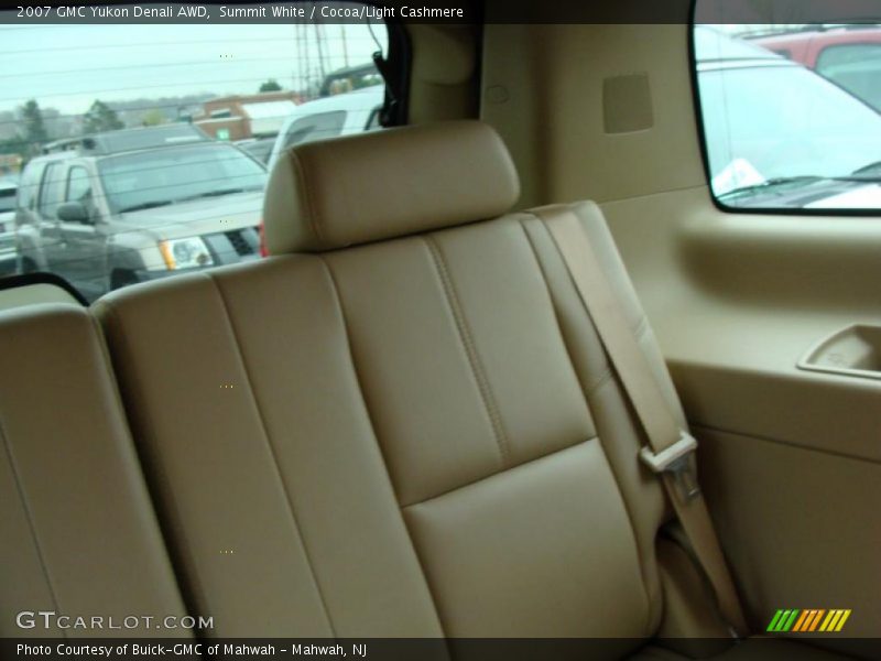 Summit White / Cocoa/Light Cashmere 2007 GMC Yukon Denali AWD