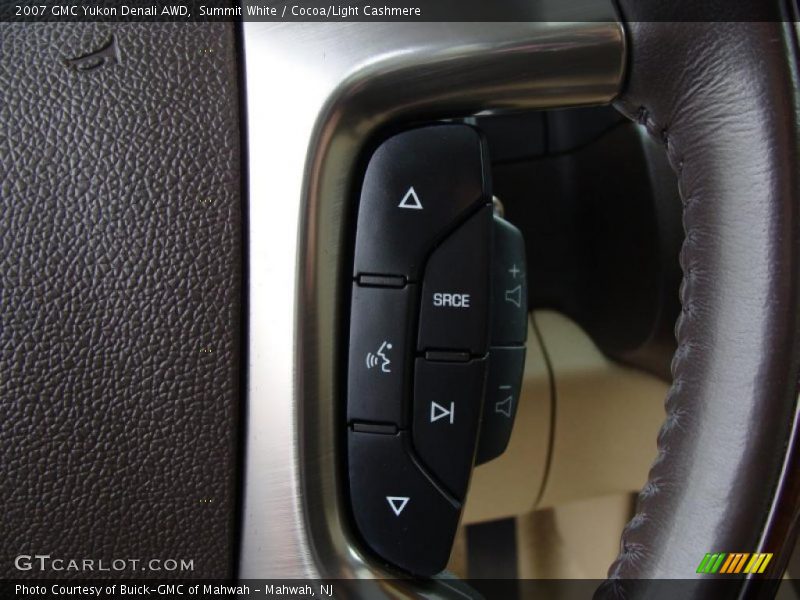 Summit White / Cocoa/Light Cashmere 2007 GMC Yukon Denali AWD