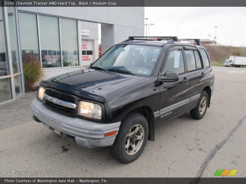 Front 3/4 View of 2000 Tracker 4WD Hard Top