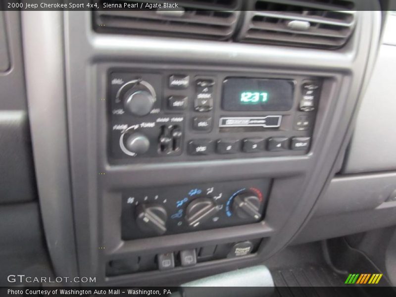Sienna Pearl / Agate Black 2000 Jeep Cherokee Sport 4x4