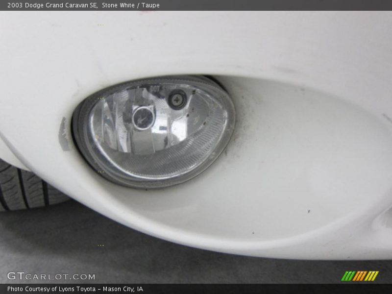Stone White / Taupe 2003 Dodge Grand Caravan SE