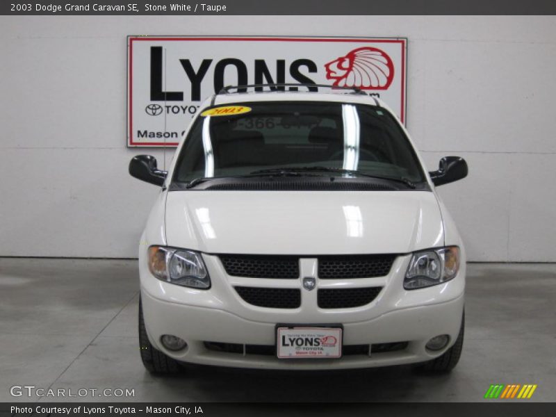 Stone White / Taupe 2003 Dodge Grand Caravan SE