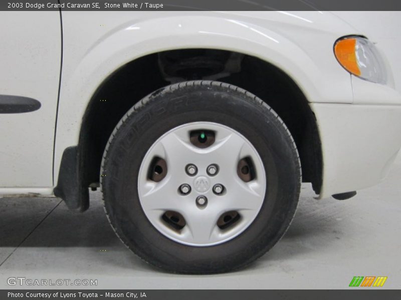Stone White / Taupe 2003 Dodge Grand Caravan SE