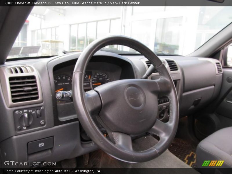 Dashboard of 2006 Colorado LS Crew Cab