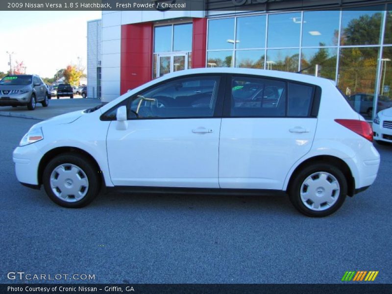 Fresh Powder / Charcoal 2009 Nissan Versa 1.8 S Hatchback