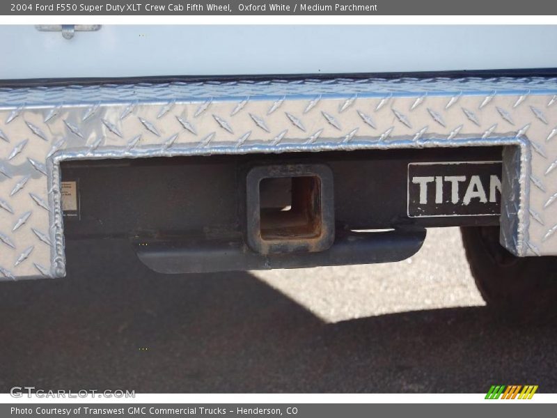 Oxford White / Medium Parchment 2004 Ford F550 Super Duty XLT Crew Cab Fifth Wheel