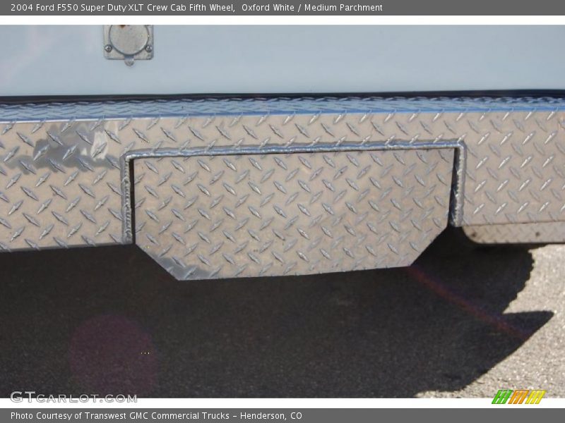 Oxford White / Medium Parchment 2004 Ford F550 Super Duty XLT Crew Cab Fifth Wheel