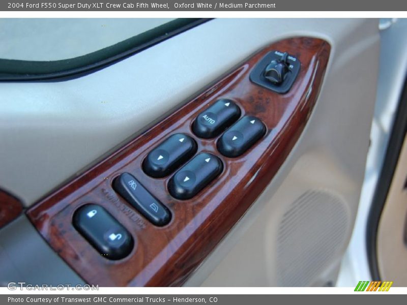 Oxford White / Medium Parchment 2004 Ford F550 Super Duty XLT Crew Cab Fifth Wheel