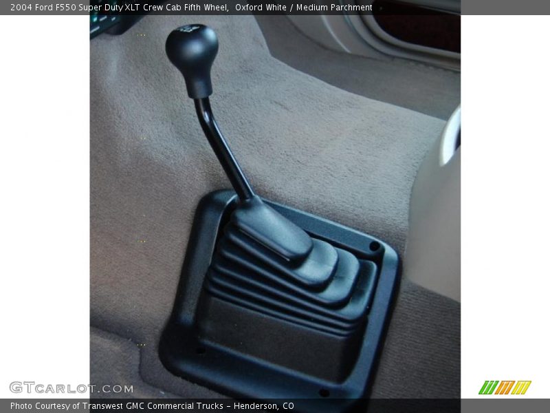 Oxford White / Medium Parchment 2004 Ford F550 Super Duty XLT Crew Cab Fifth Wheel