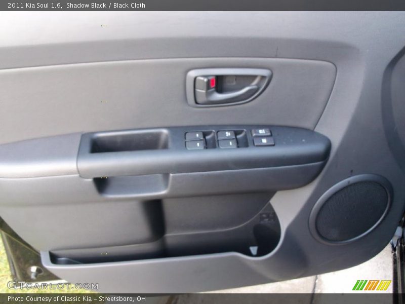 Shadow Black / Black Cloth 2011 Kia Soul 1.6