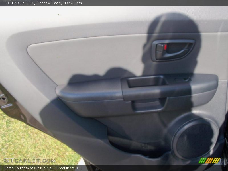 Shadow Black / Black Cloth 2011 Kia Soul 1.6