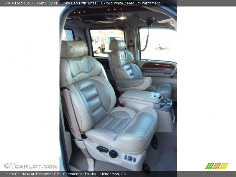 Oxford White / Medium Parchment 2004 Ford F550 Super Duty XLT Crew Cab Fifth Wheel