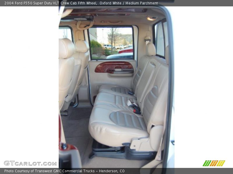 Oxford White / Medium Parchment 2004 Ford F550 Super Duty XLT Crew Cab Fifth Wheel