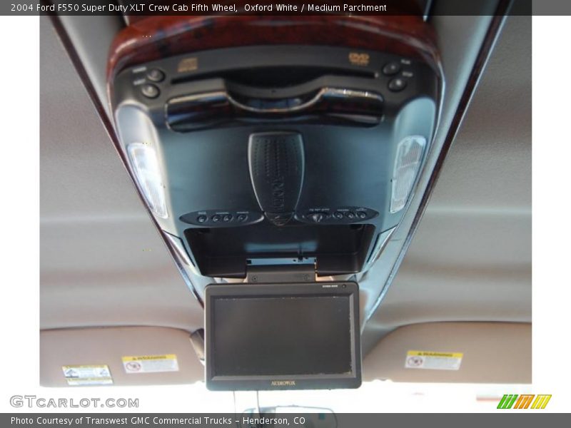 Oxford White / Medium Parchment 2004 Ford F550 Super Duty XLT Crew Cab Fifth Wheel