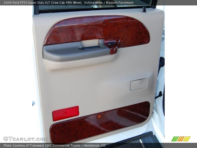 Oxford White / Medium Parchment 2004 Ford F550 Super Duty XLT Crew Cab Fifth Wheel