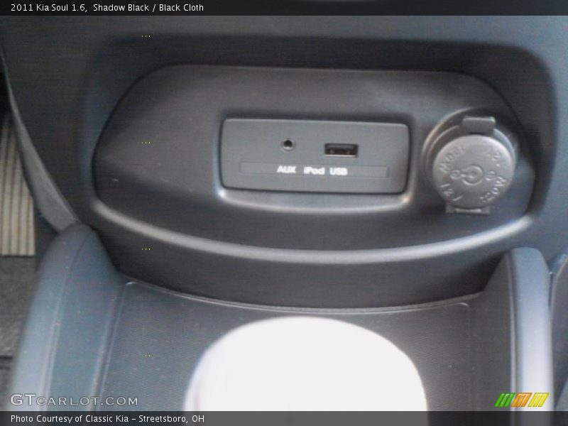 Shadow Black / Black Cloth 2011 Kia Soul 1.6