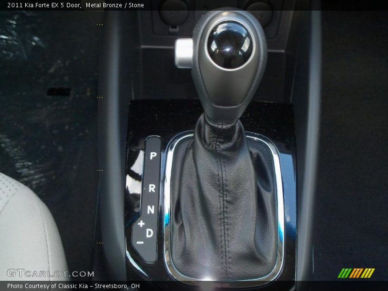  2011 Forte EX 5 Door 6 Speed Sportmatic Automatic Shifter