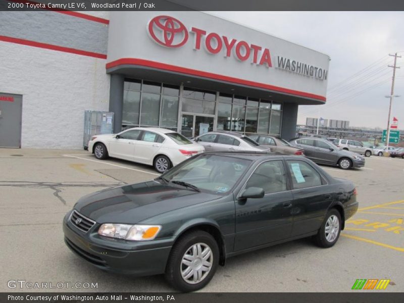 Woodland Pearl / Oak 2000 Toyota Camry LE V6
