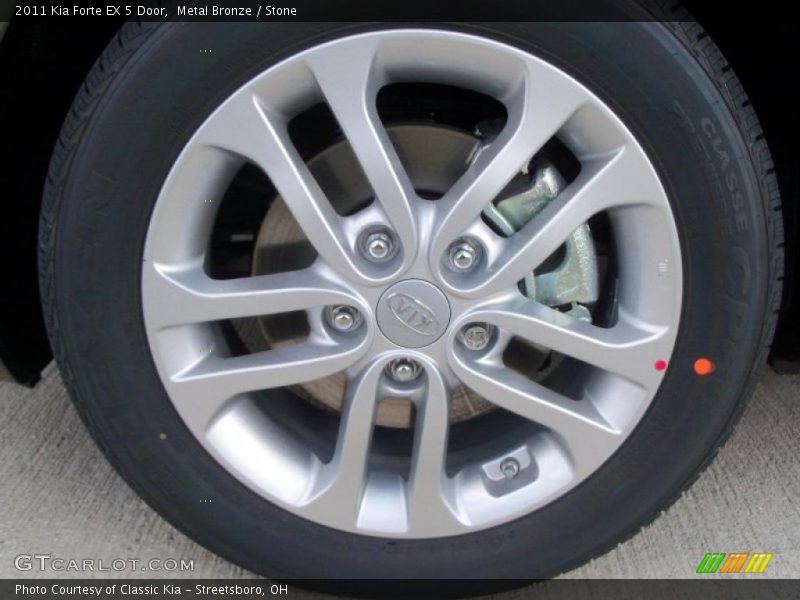  2011 Forte EX 5 Door Wheel