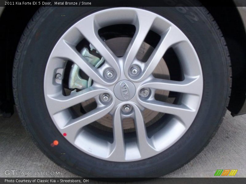 2011 Forte EX 5 Door Wheel