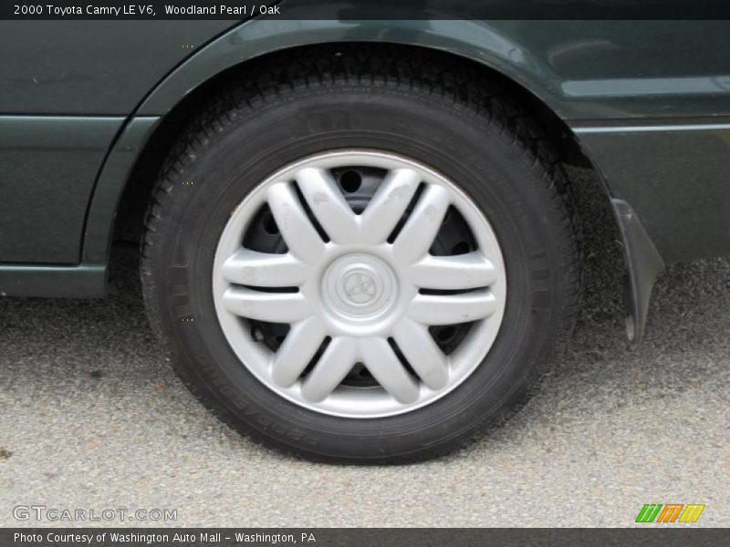 Woodland Pearl / Oak 2000 Toyota Camry LE V6