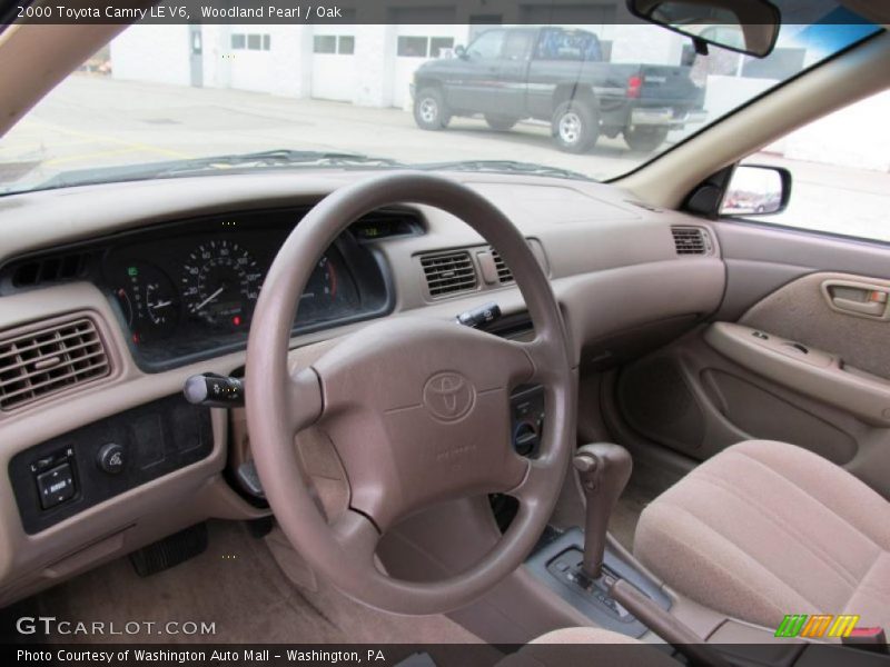 Woodland Pearl / Oak 2000 Toyota Camry LE V6