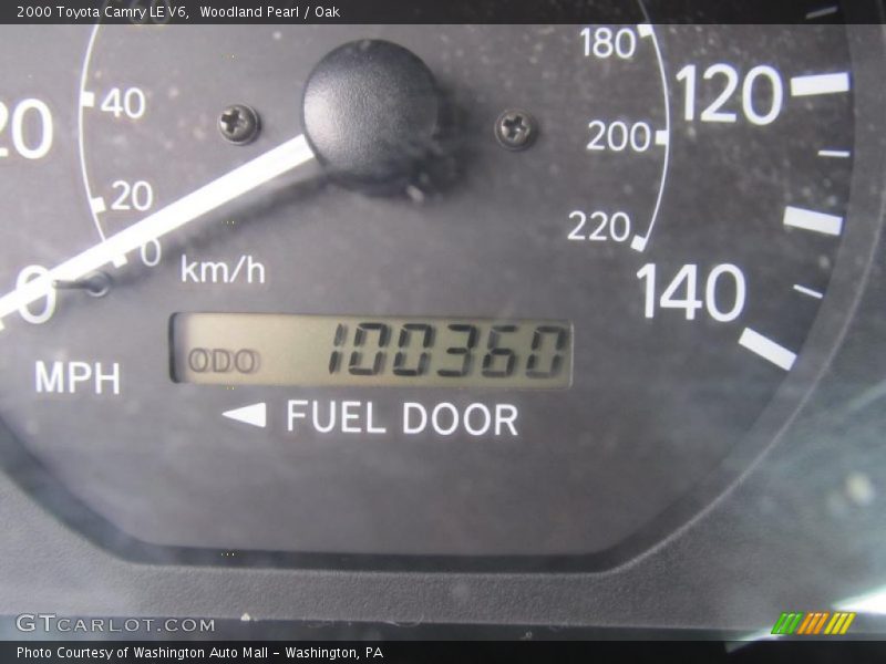 Woodland Pearl / Oak 2000 Toyota Camry LE V6
