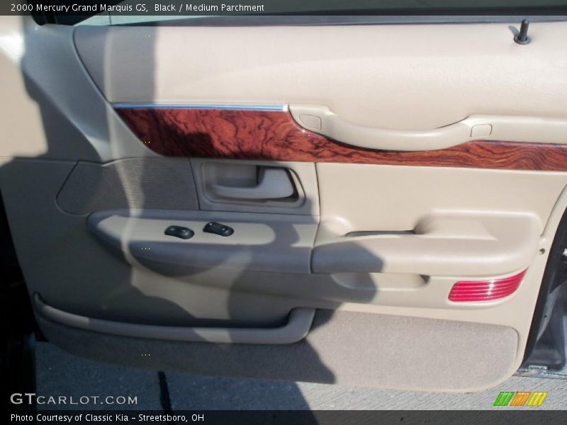 Black / Medium Parchment 2000 Mercury Grand Marquis GS
