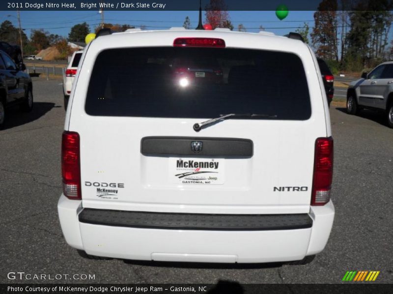 Bright White / Dark Slate Gray 2011 Dodge Nitro Heat