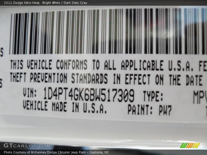 Bright White / Dark Slate Gray 2011 Dodge Nitro Heat