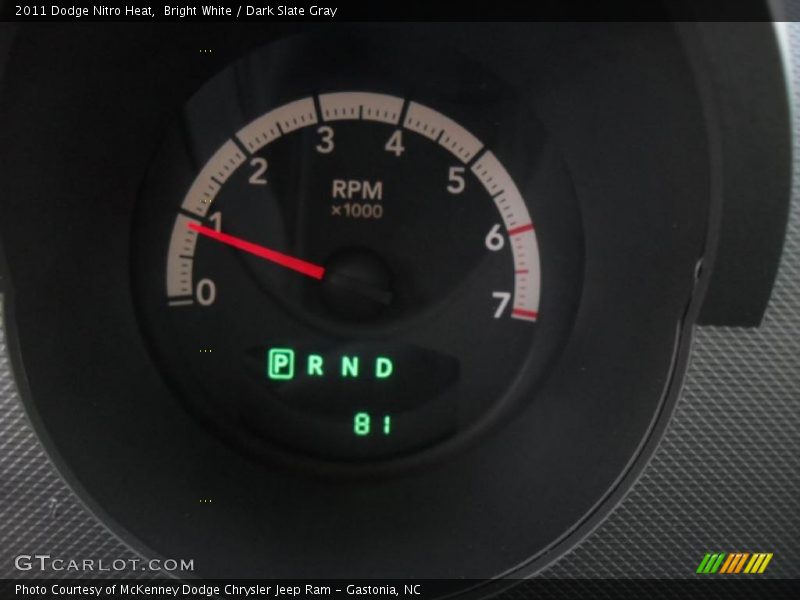 Bright White / Dark Slate Gray 2011 Dodge Nitro Heat