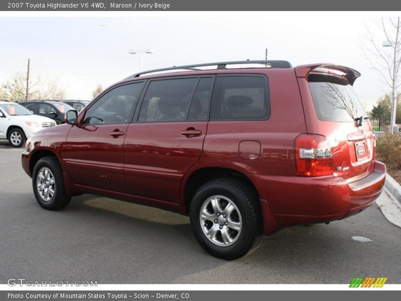 Maroon / Ivory Beige 2007 Toyota Highlander V6 4WD