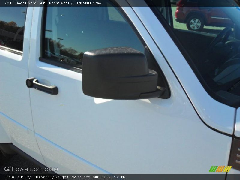 Bright White / Dark Slate Gray 2011 Dodge Nitro Heat