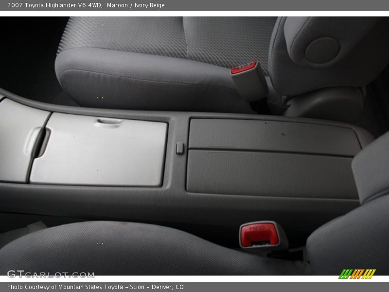 Maroon / Ivory Beige 2007 Toyota Highlander V6 4WD