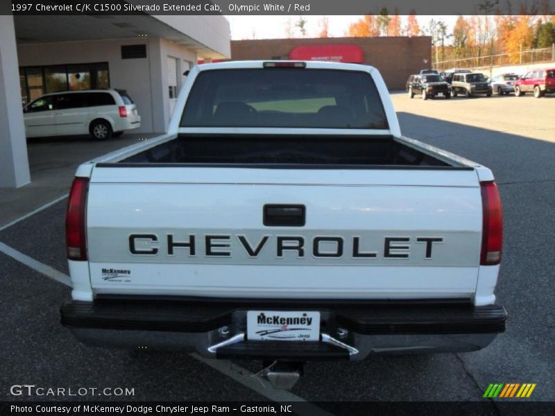 Olympic White / Red 1997 Chevrolet C/K C1500 Silverado Extended Cab