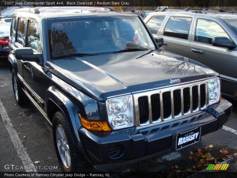 Black Clearcoat / Medium Slate Gray 2007 Jeep Commander Sport 4x4