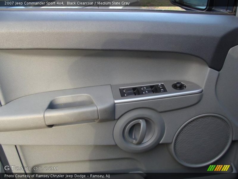 Black Clearcoat / Medium Slate Gray 2007 Jeep Commander Sport 4x4