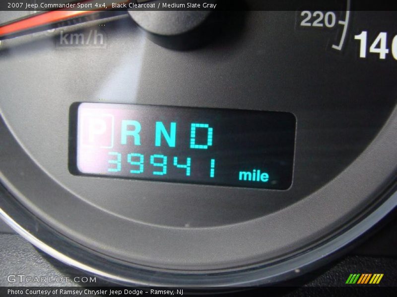 Black Clearcoat / Medium Slate Gray 2007 Jeep Commander Sport 4x4