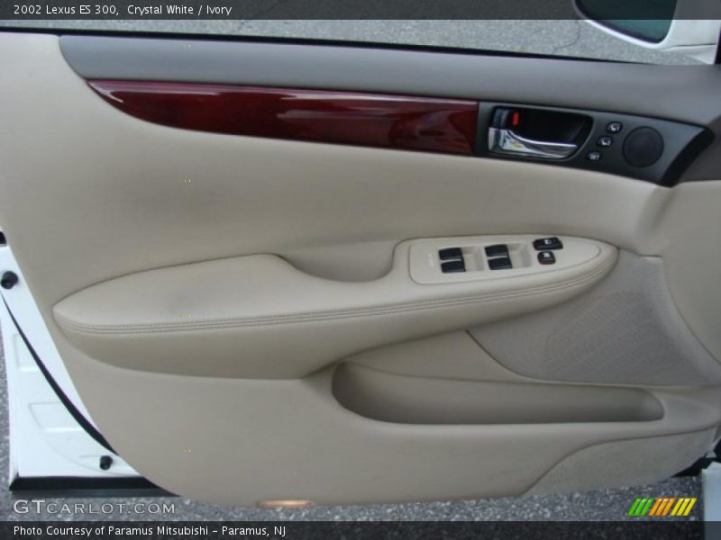 Crystal White / Ivory 2002 Lexus ES 300