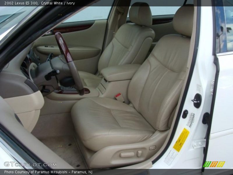 Crystal White / Ivory 2002 Lexus ES 300