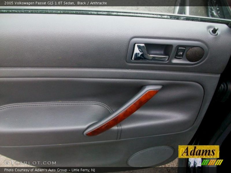 Black / Anthracite 2005 Volkswagen Passat GLS 1.8T Sedan