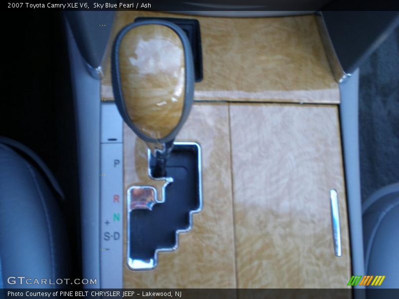  2007 Camry XLE V6 6 Speed Automatic Shifter