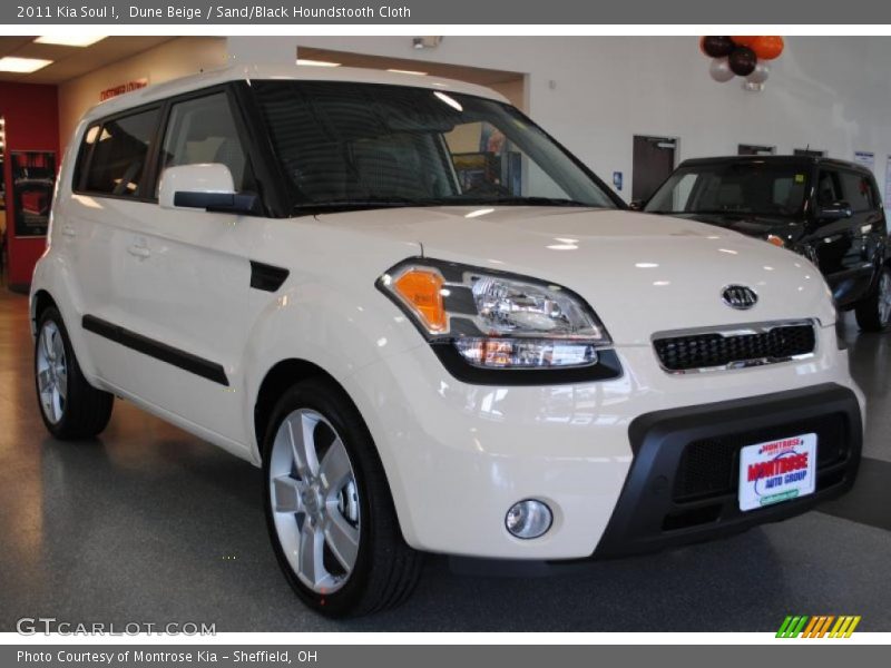 Dune Beige / Sand/Black Houndstooth Cloth 2011 Kia Soul !