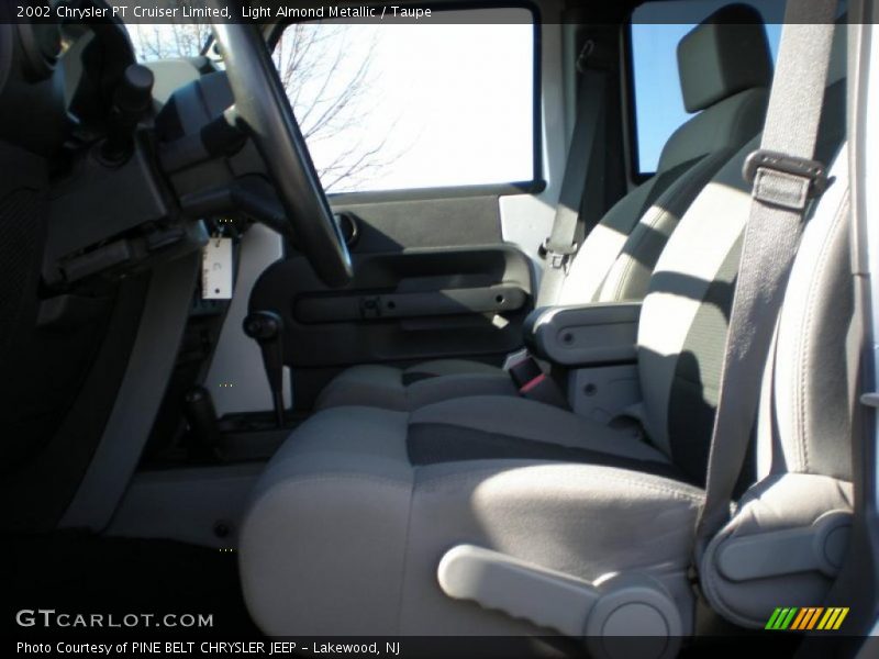 Light Almond Metallic / Taupe 2002 Chrysler PT Cruiser Limited