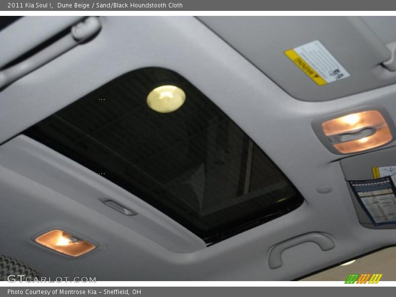 Dune Beige / Sand/Black Houndstooth Cloth 2011 Kia Soul !