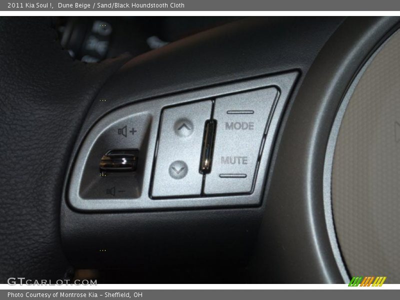 Dune Beige / Sand/Black Houndstooth Cloth 2011 Kia Soul !