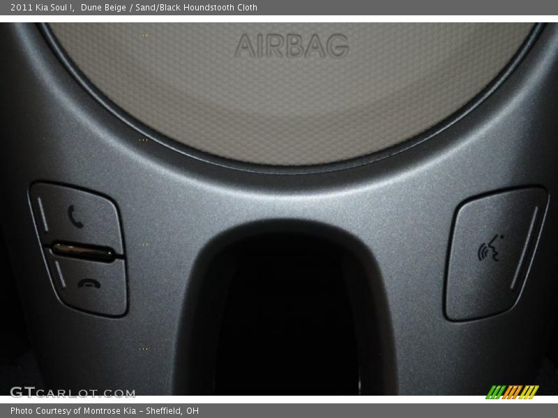 Dune Beige / Sand/Black Houndstooth Cloth 2011 Kia Soul !