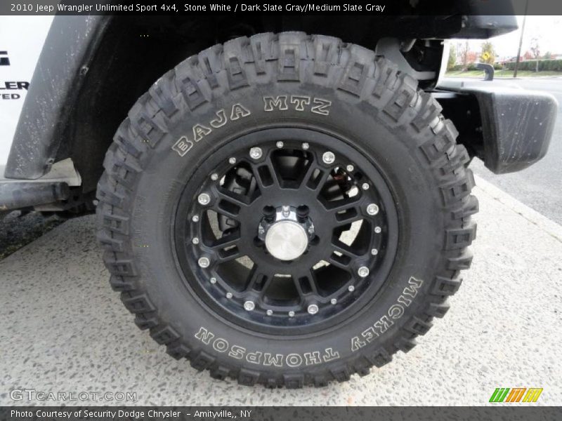 Custom Wheels of 2010 Wrangler Unlimited Sport 4x4