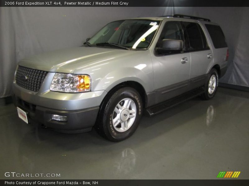 Pewter Metallic / Medium Flint Grey 2006 Ford Expedition XLT 4x4